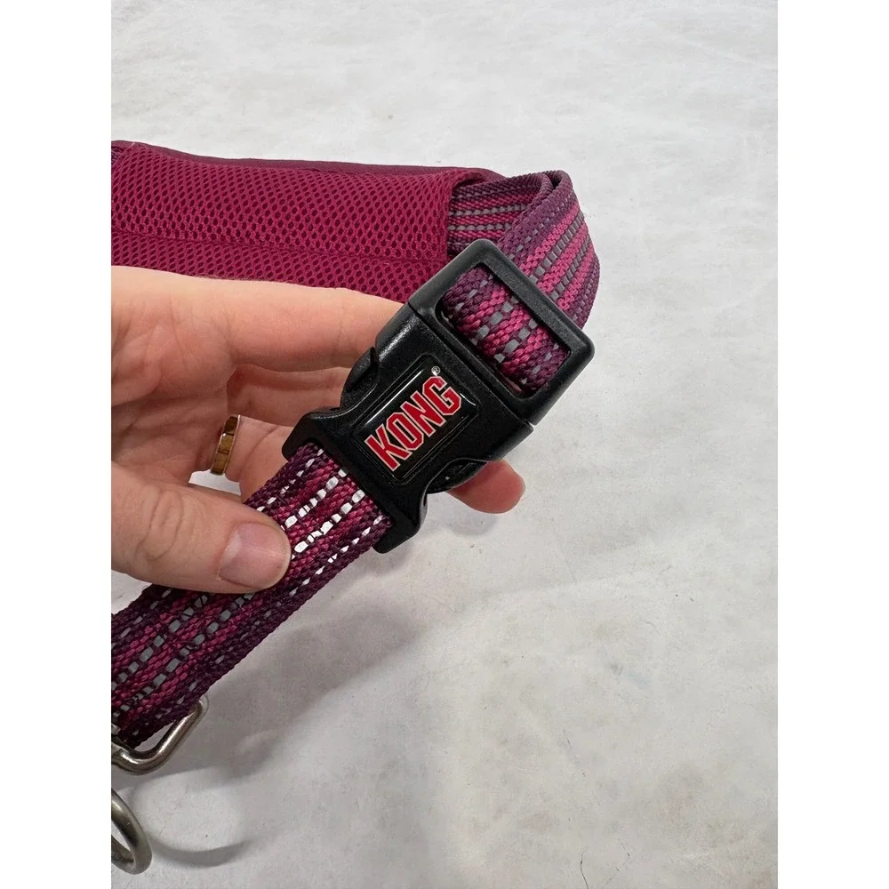 KONG Dog Training Treat Bag Waist Pack Magenta Purple Reflective Belt D-Ring